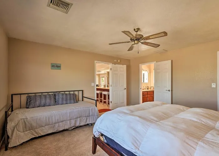 2 Mi To Lake: W/ Fire Pit In Arizona! Lake Havasu City